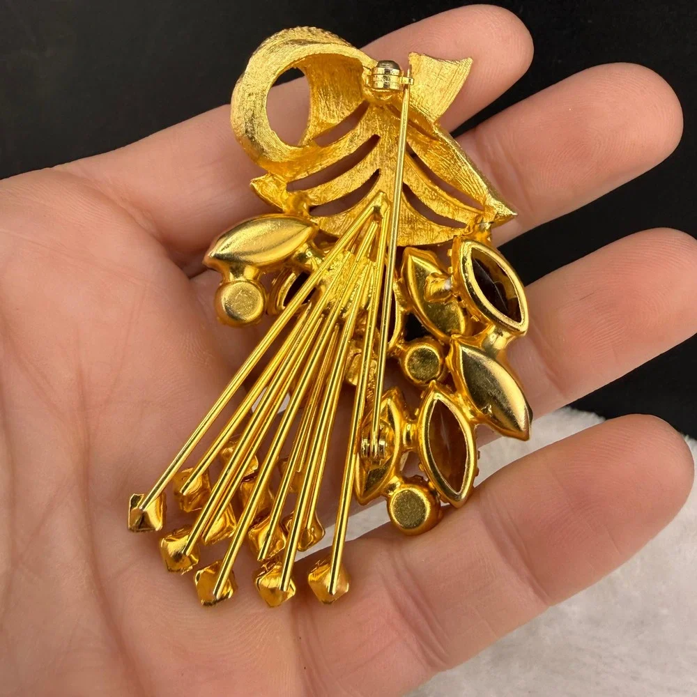 Vintage Rhinestone Brooch Gold Tone Orange Brown Rhinestone Leaf Spray Molded